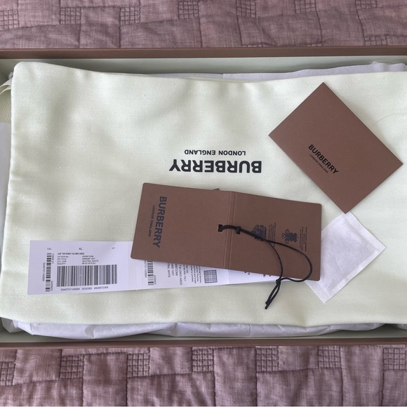 Burberry Checkered Sneakers Mens - Picture 2 of 11